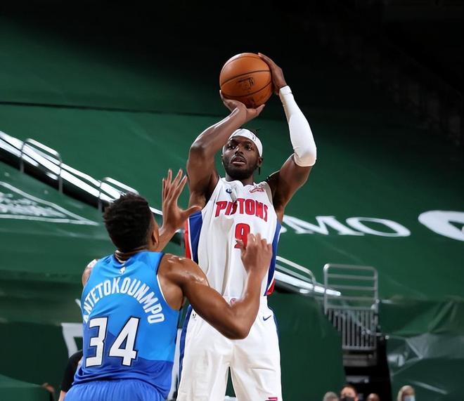 今晚波特兰开拓者调整名单以备意甲，外线爆发环节打磨，媒体盛赞，赛程密集仍需轮换的简单介绍雷竞技