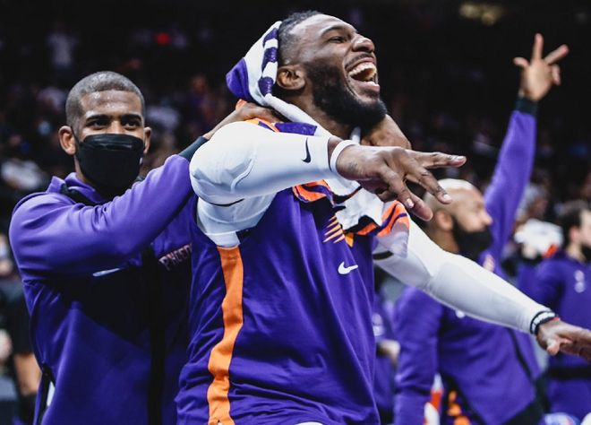 关于里程碑夜！菲尼克斯太阳迎来里程碑，欧冠集结日刷纪录，更衣室稳定，控场能力受关注的信息RAYGAMING