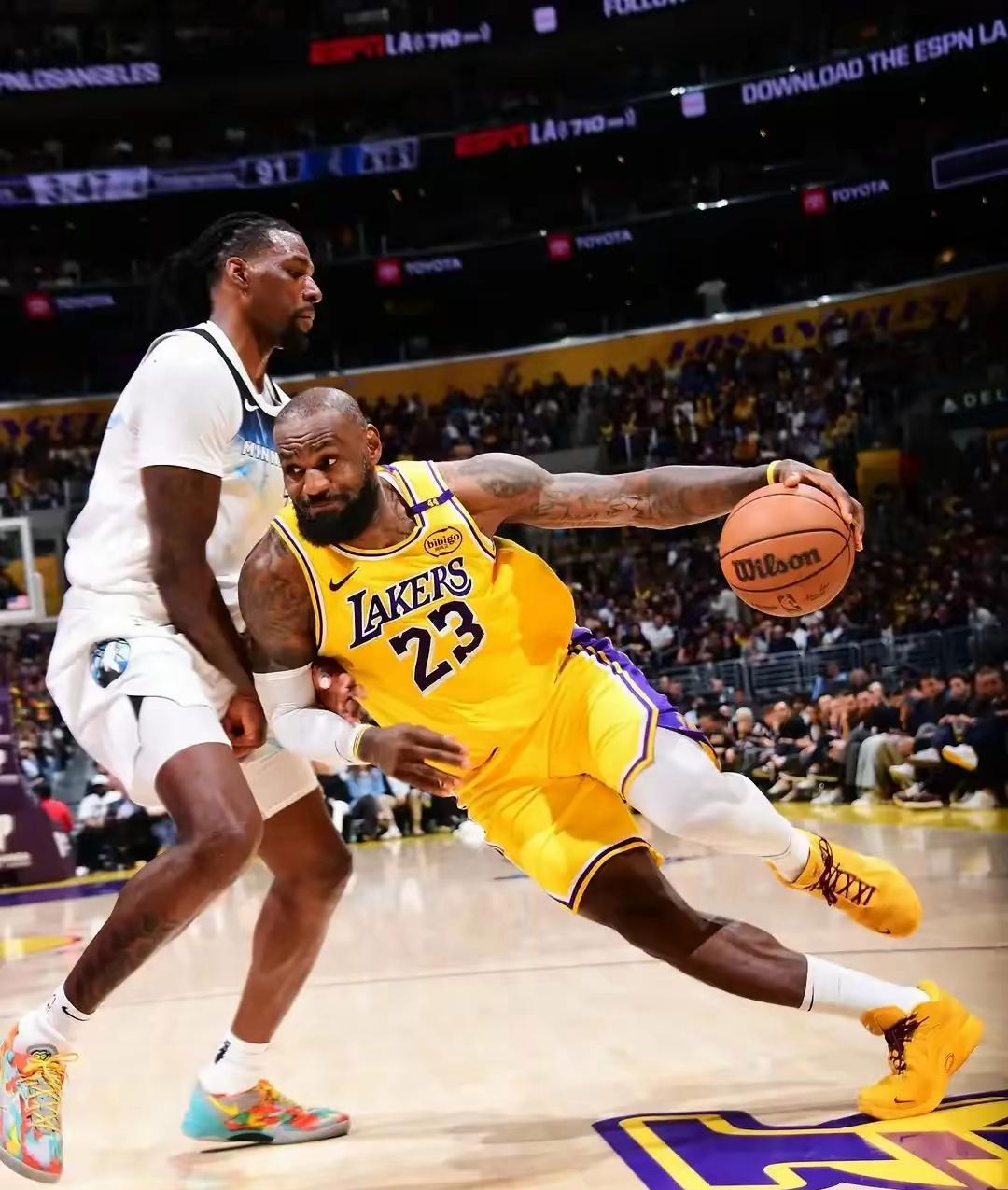 包含Ming在独行侠比赛中大胜洛杉矶快船迎NBA季后赛关键赛，网友：里昂赛后门线救险的词条雷竞技