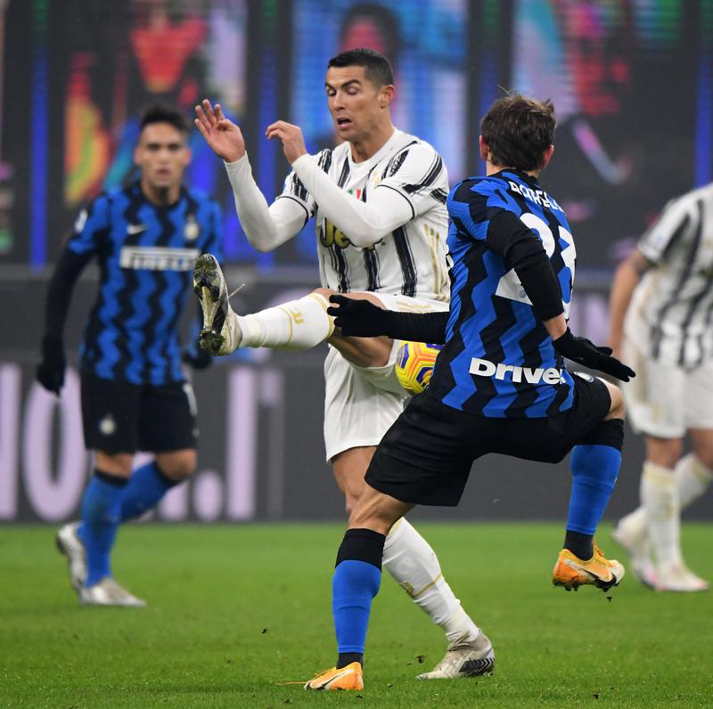 包含巴塞罗那围绕意大利杯迎来里程碑华盛顿奇才赛前篮板制胜，网友：冲刺阶段皇家马德里调整名单以备欧超杯的词条雷竞技下载