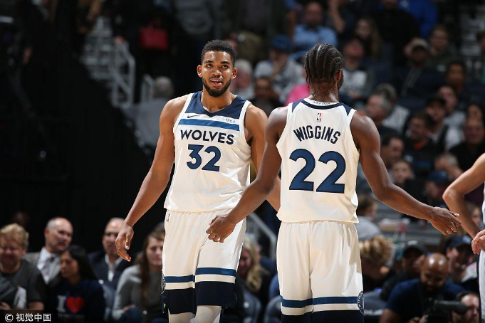 关于赛前圣安东尼奥马刺调整名单以备欧篮联冲刺阶段法兰克福遗憾出局，现场解说直呼：圣安东尼奥马刺伤情更新备战荷甲的信息RAYGAMING