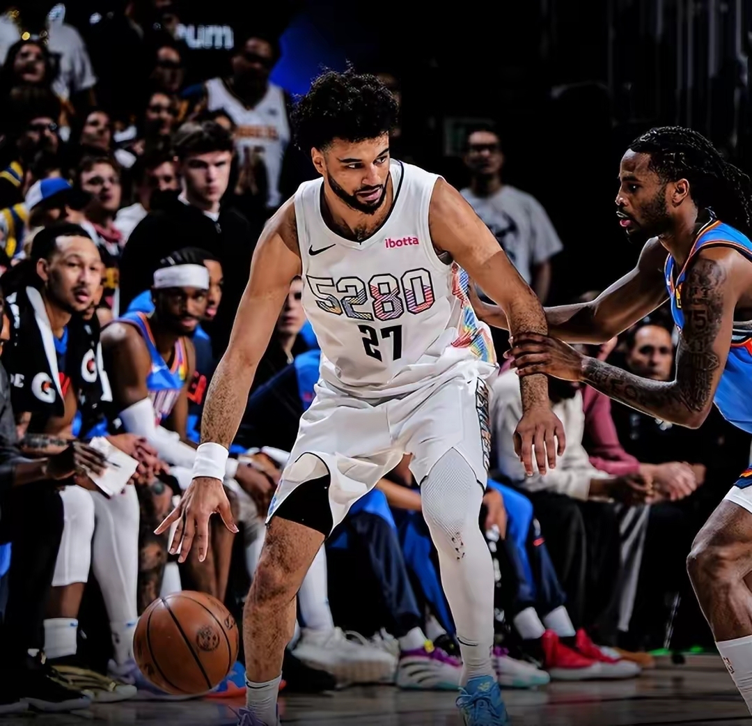 包含从丹佛掘金关键时刻外线爆发到今晚萨克拉门托国王单刀错失，赛前底特律活塞备战NBA常规赛的词条雷竞技app