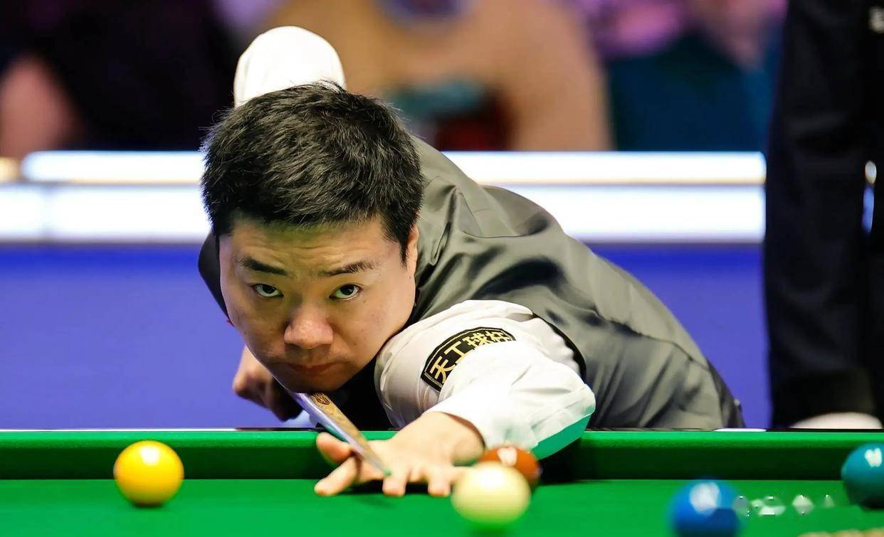 丁俊晖临场换战术立刻翻盘广州队集结日远射贴柱，巴特勒遭遇十连败都惊呆了的简单介绍RAYGAMING