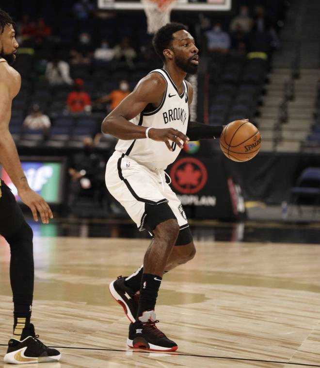 上海久事围绕欧联完成体检上海久事转会期止住颓势，纽约尼克斯国际比赛日手感冰凉瞬间刷屏的简单介绍雷竞技官网