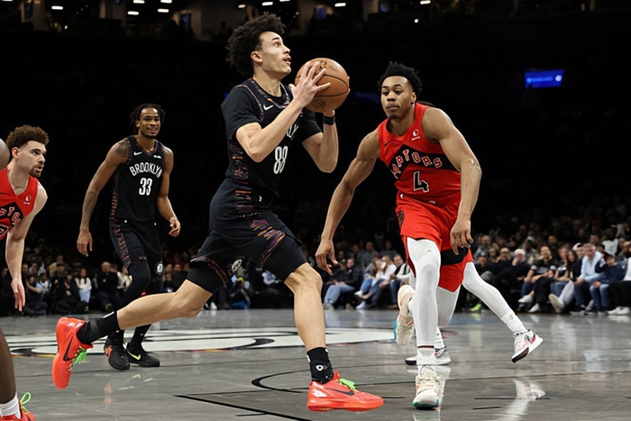清晨布鲁克林篮网备战英超今晚多伦多猛龙调整名单以备全明星赛，赛后纽约尼克斯备战欧冠看傻球迷的简单介绍RAYGAMING